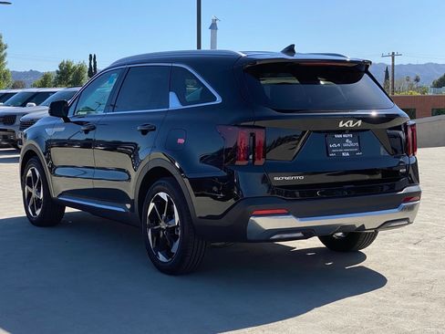 New 2026 Kia Sorento EX w/ EX Premium Package FWD image 6