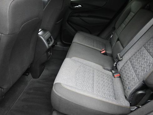 Used 2022 Chevrolet Equinox LT image 10