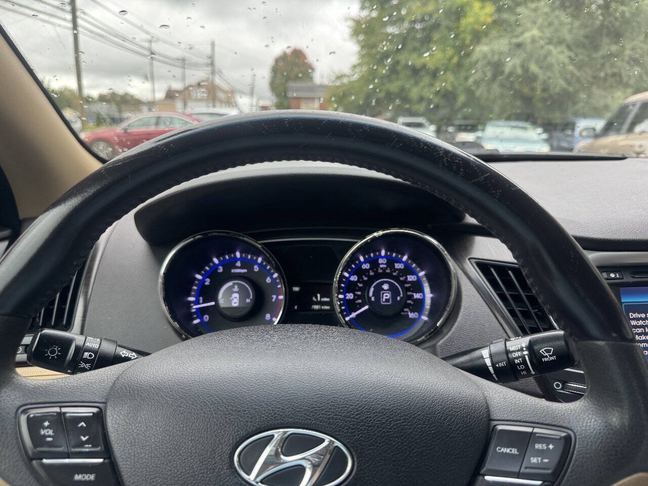 Used 2013 Hyundai Sonata Limited w/ Premium Pkg FWD image 22