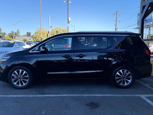 Used 2015 Kia Sedona SX FWD image 4