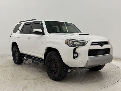 Used 2022 Toyota 4Runner TRD Off-Road Premium AWD/4WD image 7