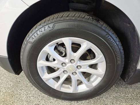 Used 2019 Chevrolet Equinox LT image 14