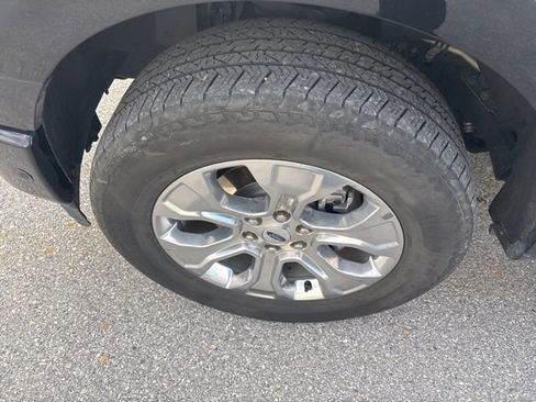 Used 2022 Ford F150 Platinum w/ Equipment Group 701A High image 8