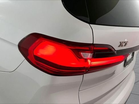 Used 2020 BMW X7 M50i w/ Dynamic Handling Package AWD/4WD image 28