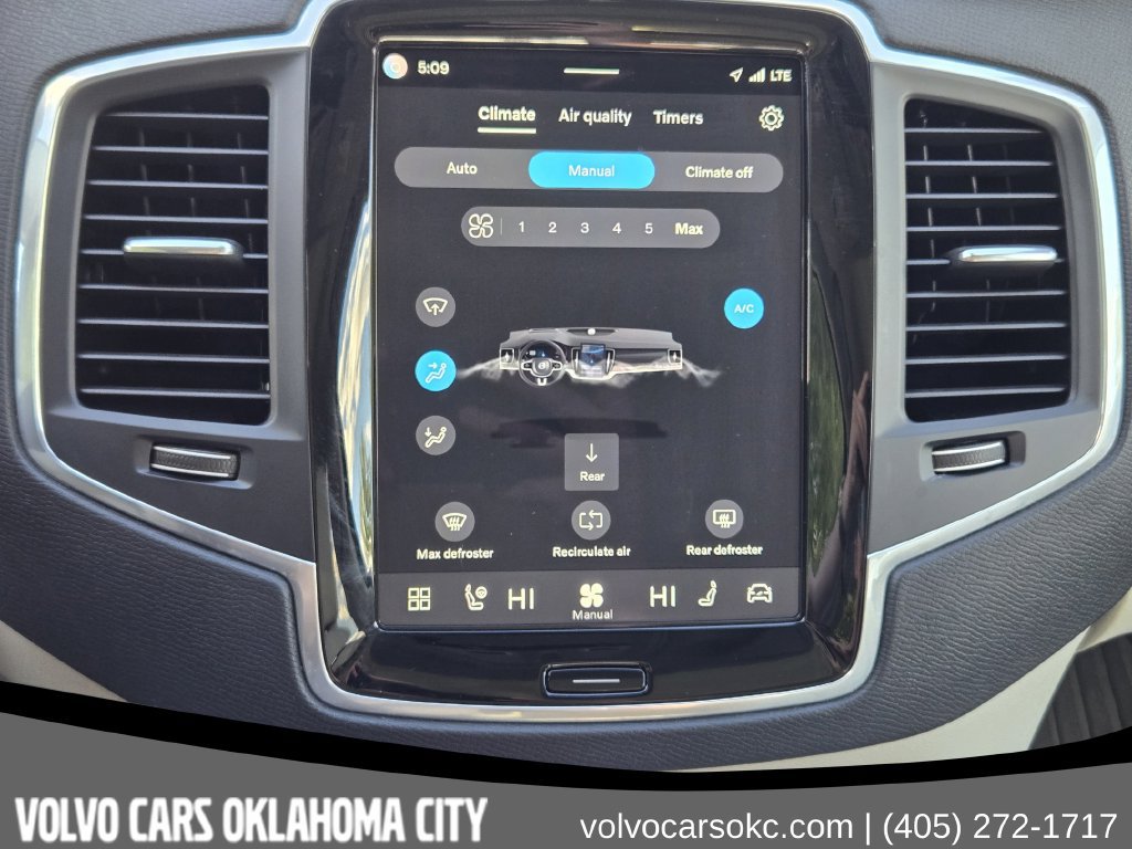Certified 2024 Volvo XC90 B5 Core w/ Protection Package Premier AWD/4WD image 17