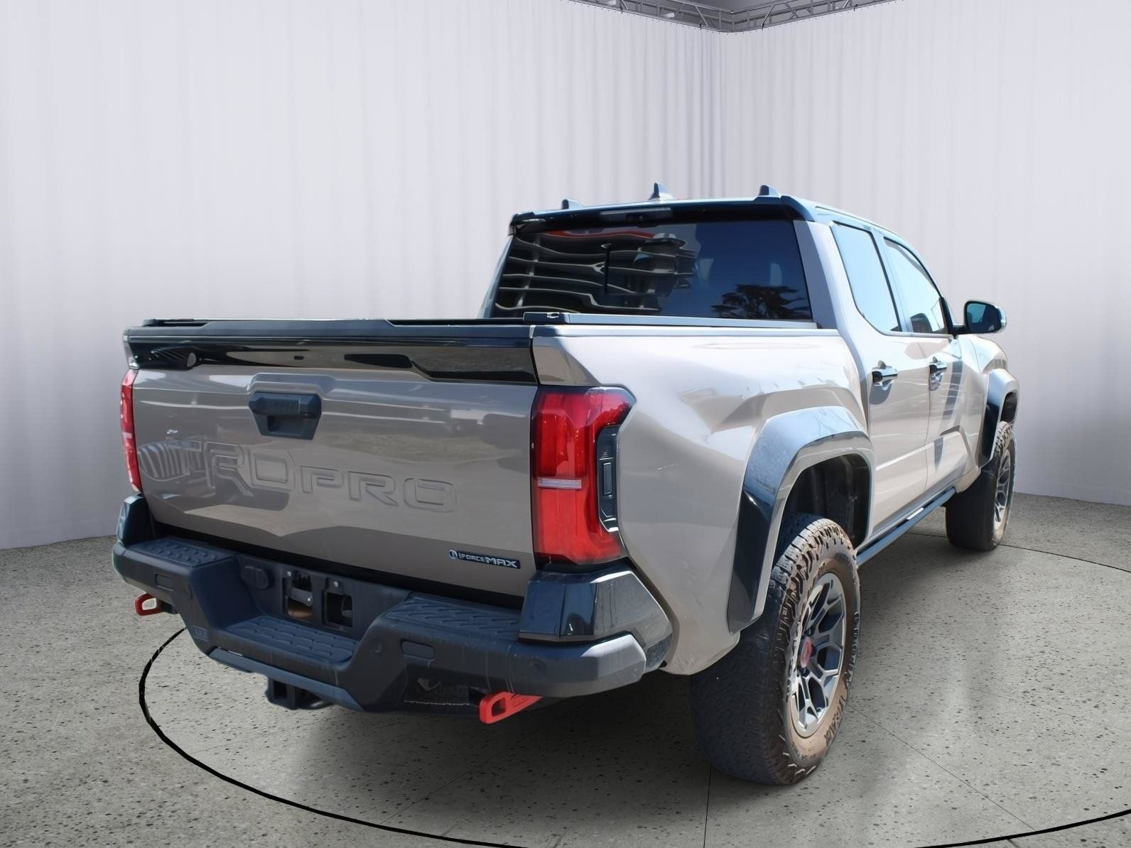 Used 2025 Toyota Tacoma TRD Pro w/ Tow Tech Package AWD/4WD image 7
