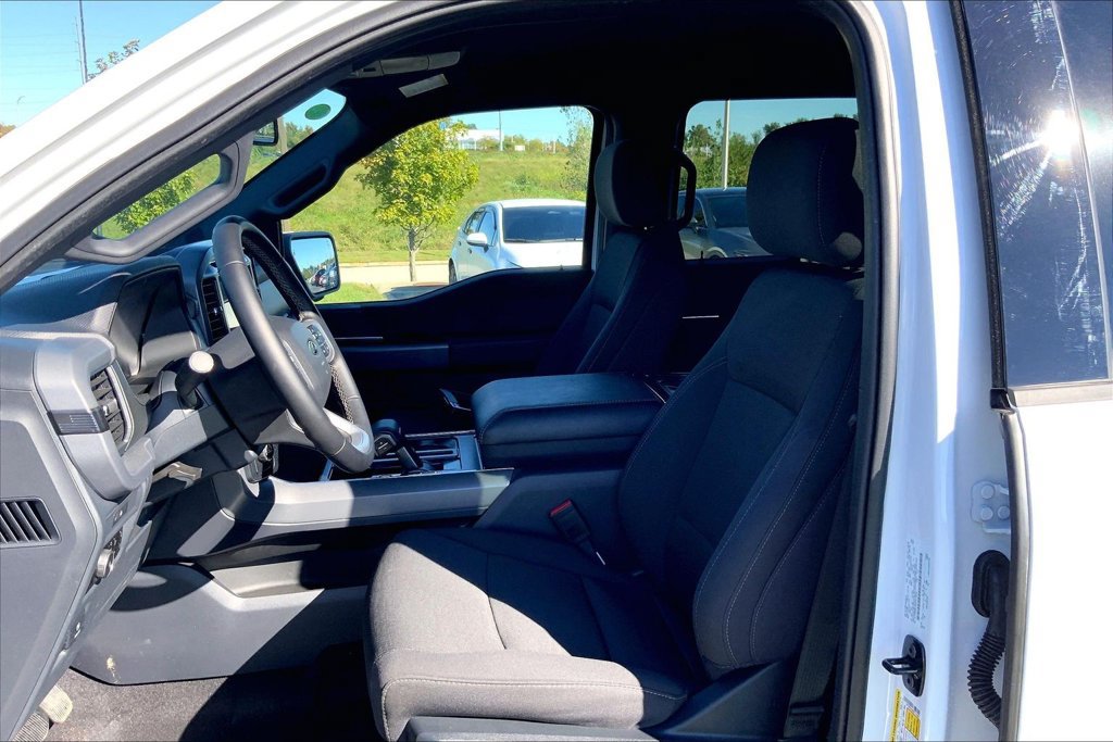 Used 2025 Ford F150 XLT w/ Equipment Group 302A MID AWD/4WD image 9