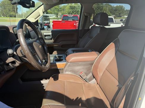Used 2019 Chevrolet Silverado 2500 High Country w/ Duramax Plus Package AWD/4WD image 11