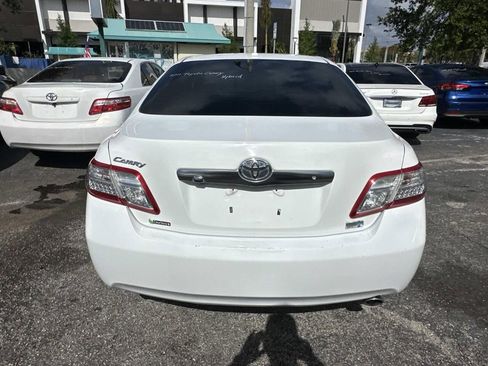 Used 2011 Toyota Camry Hybrid image 7