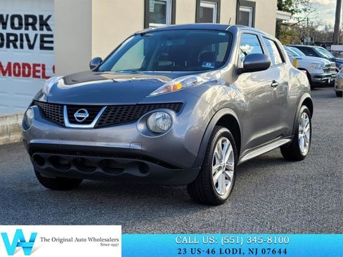 Used 2013 Nissan Juke SV image 3