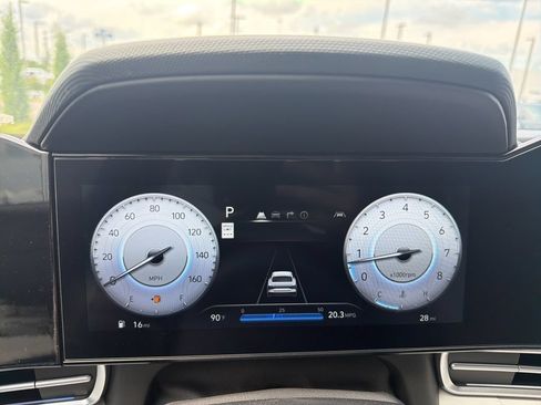 New 2026 Hyundai Elantra Limited FWD image 16