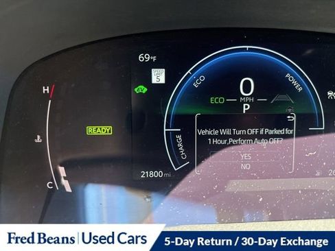 Used 2025 Toyota Camry SE FWD image 27