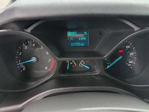 Used 2018 Ford Transit Connect XLT image 28