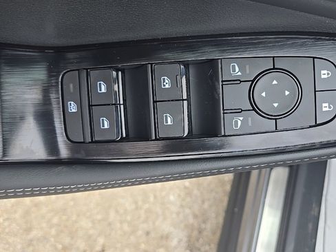 New 2026 Nissan Rogue SV image 5