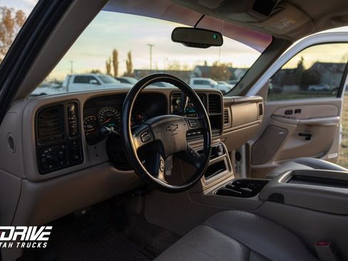 Used 2003 Chevrolet Silverado 2500 LT image 22