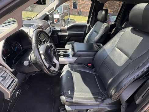 Used 2017 Ford F250 Lariat w/ Lariat Value Package AWD/4WD image 23