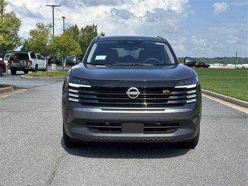 New 2025 Nissan Kicks SR image 2