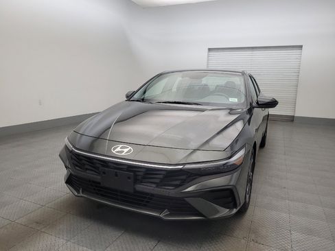 Used 2025 Hyundai Elantra Sport image 15