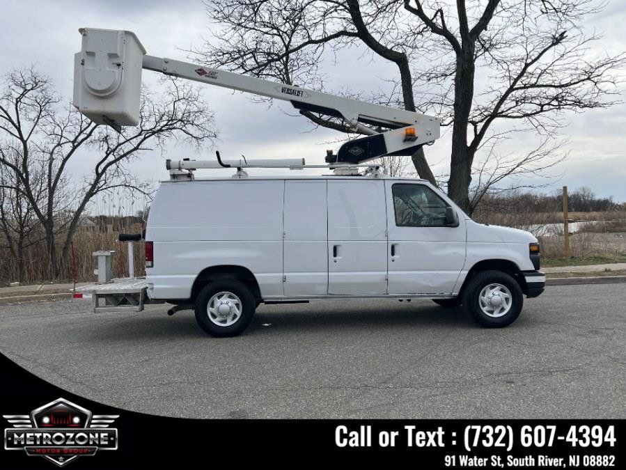 Used 2014 Ford E-350 and Econoline 350 Super Duty w/ Power Group RWD image 7