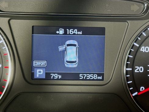 Used 2020 Kia Sorento LX image 15