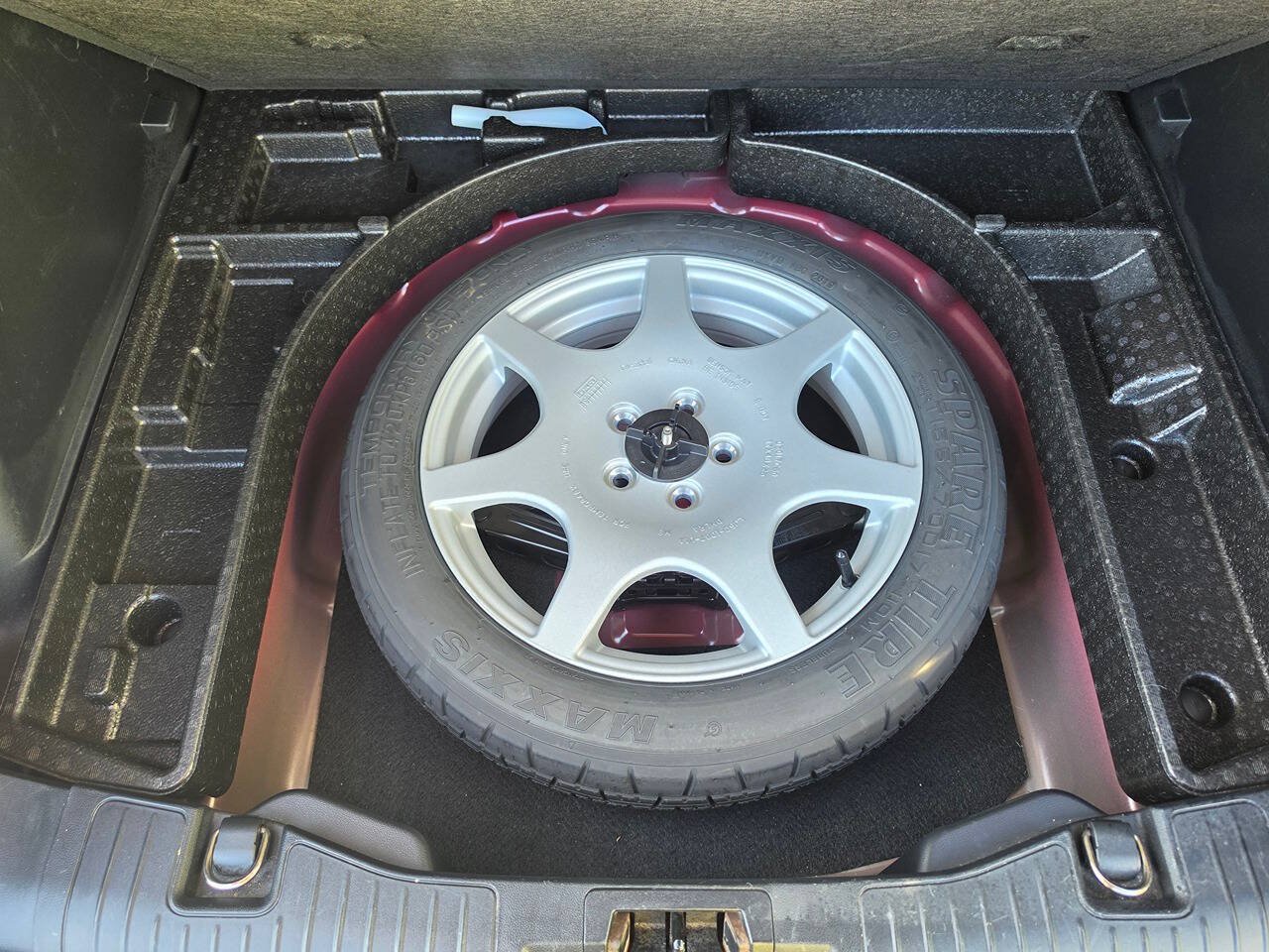 Used 2020 Ford Escape SE FWD image 23