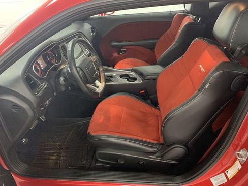 Used 2016 Dodge Challenger SRT Hellcat image 10