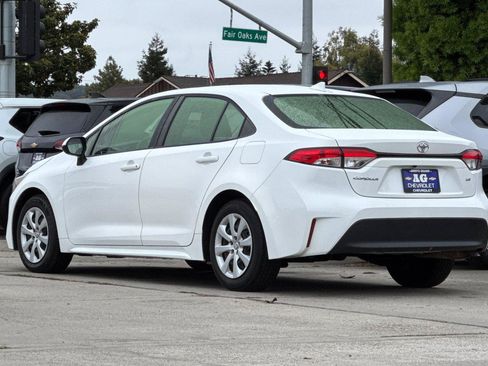Used 2024 Toyota Corolla LE FWD image 8