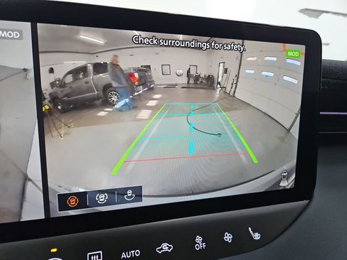 New 2026 Nissan Leaf Platinum+ image 21