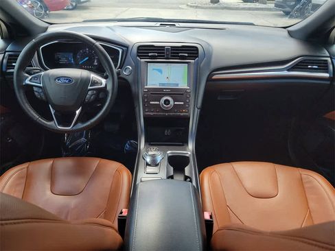 Used 2019 Ford Fusion Titanium image 14