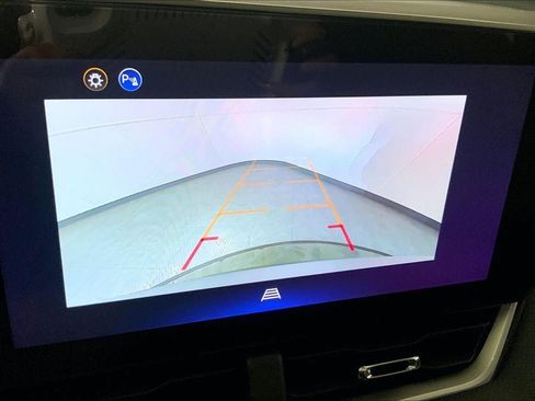 Used 2026 Chevrolet Equinox LT FWD image 22