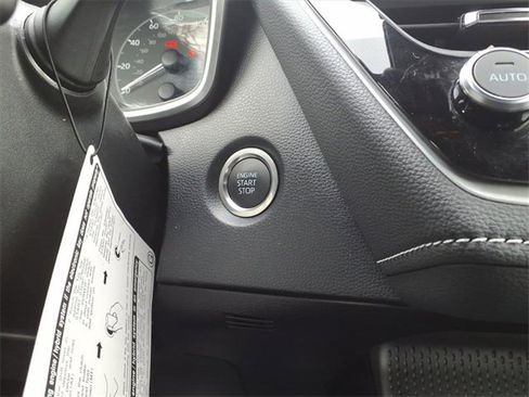 Used 2025 Toyota Corolla SE image 22