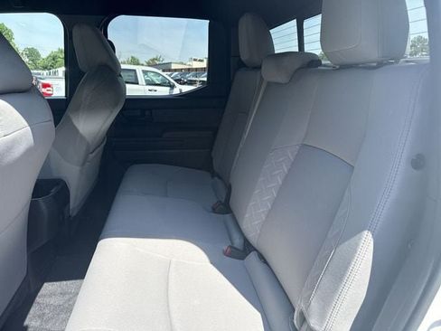 Used 2024 Toyota Tacoma SR5 AWD/4WD image 22