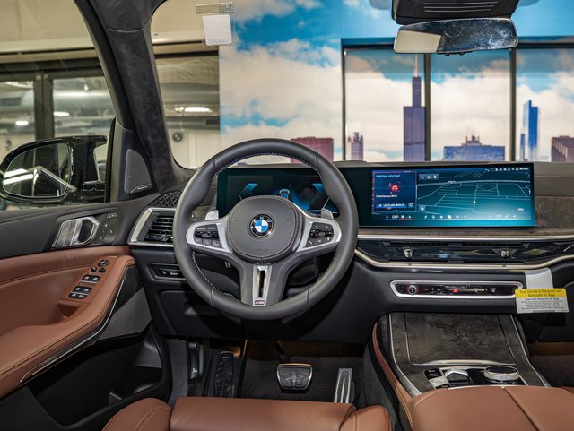 Used 2026 BMW X7 M60i w/ M Sport Professional Package AWD/4WD image 16