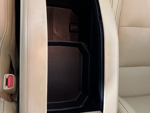 Used 2018 Toyota Highlander Limited image 34