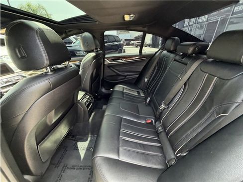 Used 2018 BMW 540i RWD image 23
