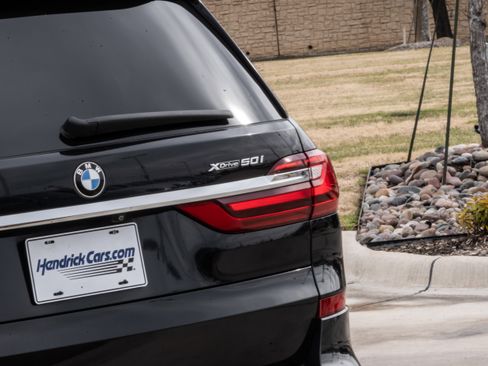 Used 2019 BMW X7 xDrive50i w/ M Sport Package image 8
