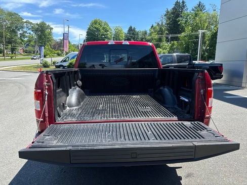 Used 2018 Ford F150 XLT w/ Equipment Group 302A Luxury AWD/4WD image 9