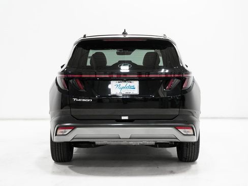 Used 2025 Hyundai Tucson Limited image 6
