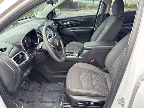 Used 2019 Chevrolet Equinox LT FWD image 12