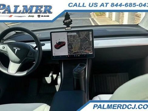 Used 2020 Tesla Model Y Long Range AWD/4WD image 1