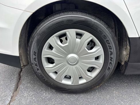 Used 2014 Ford Fusion S image 31