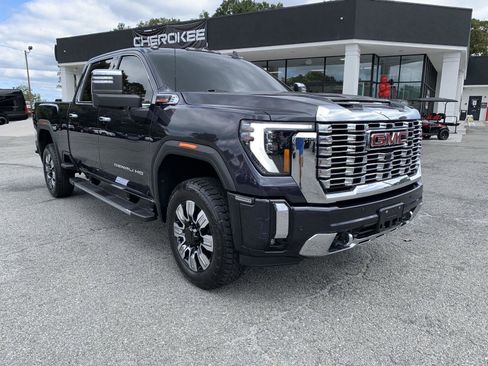 Used 2024 GMC Sierra 2500 Denali image 1