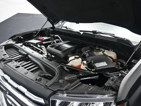 Used 2020 Chevrolet Silverado 1500 LTZ w/ LTZ Plus Package AWD/4WD image 65