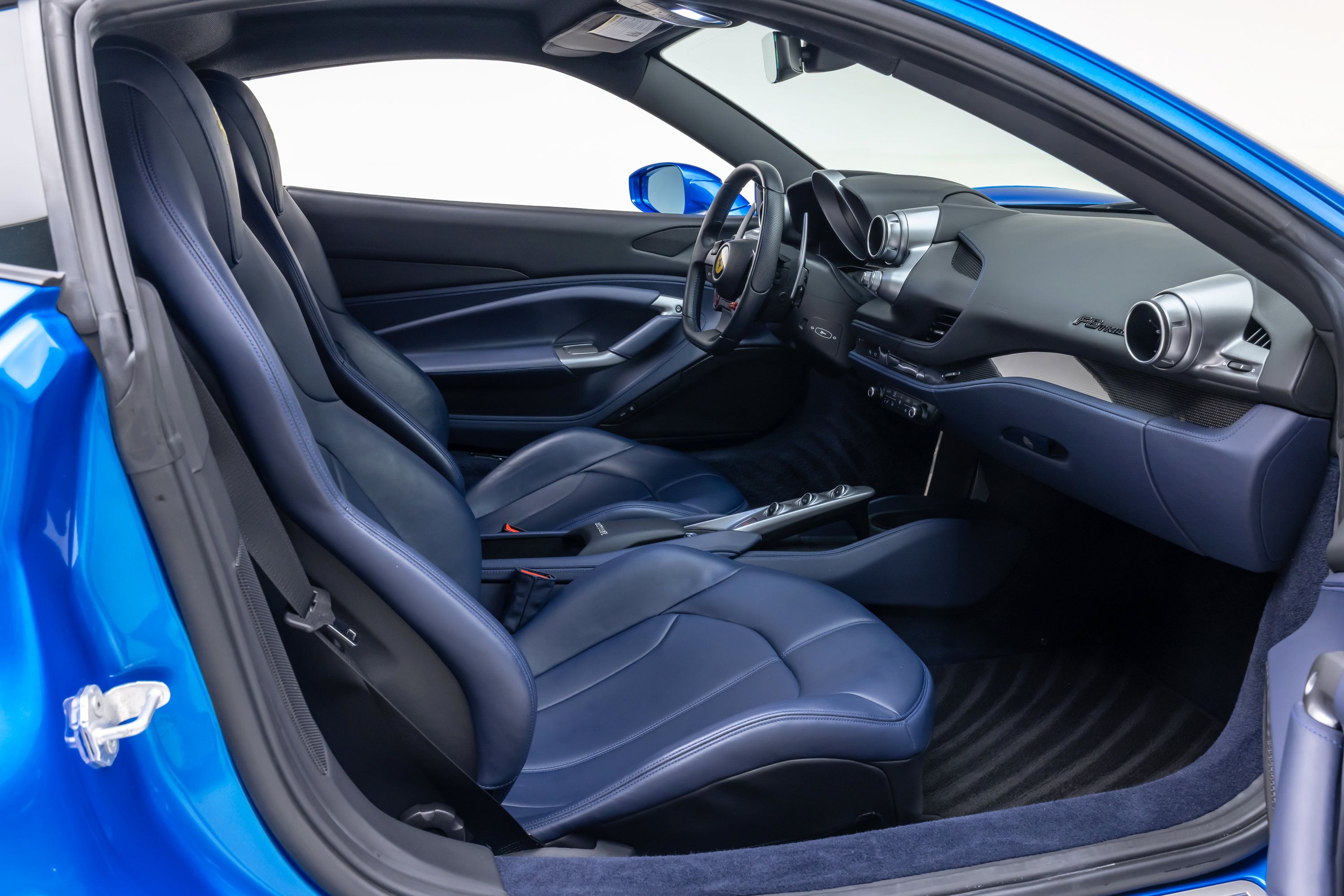 Certified 2021 Ferrari F8 Tributo RWD image 44
