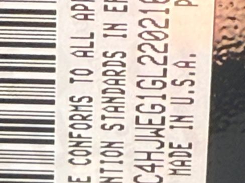 Used 2016 Jeep Wrangler Unlimited Sahara image 32