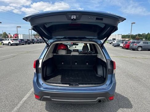 Used 2024 Subaru Forester Premium AWD/4WD image 9