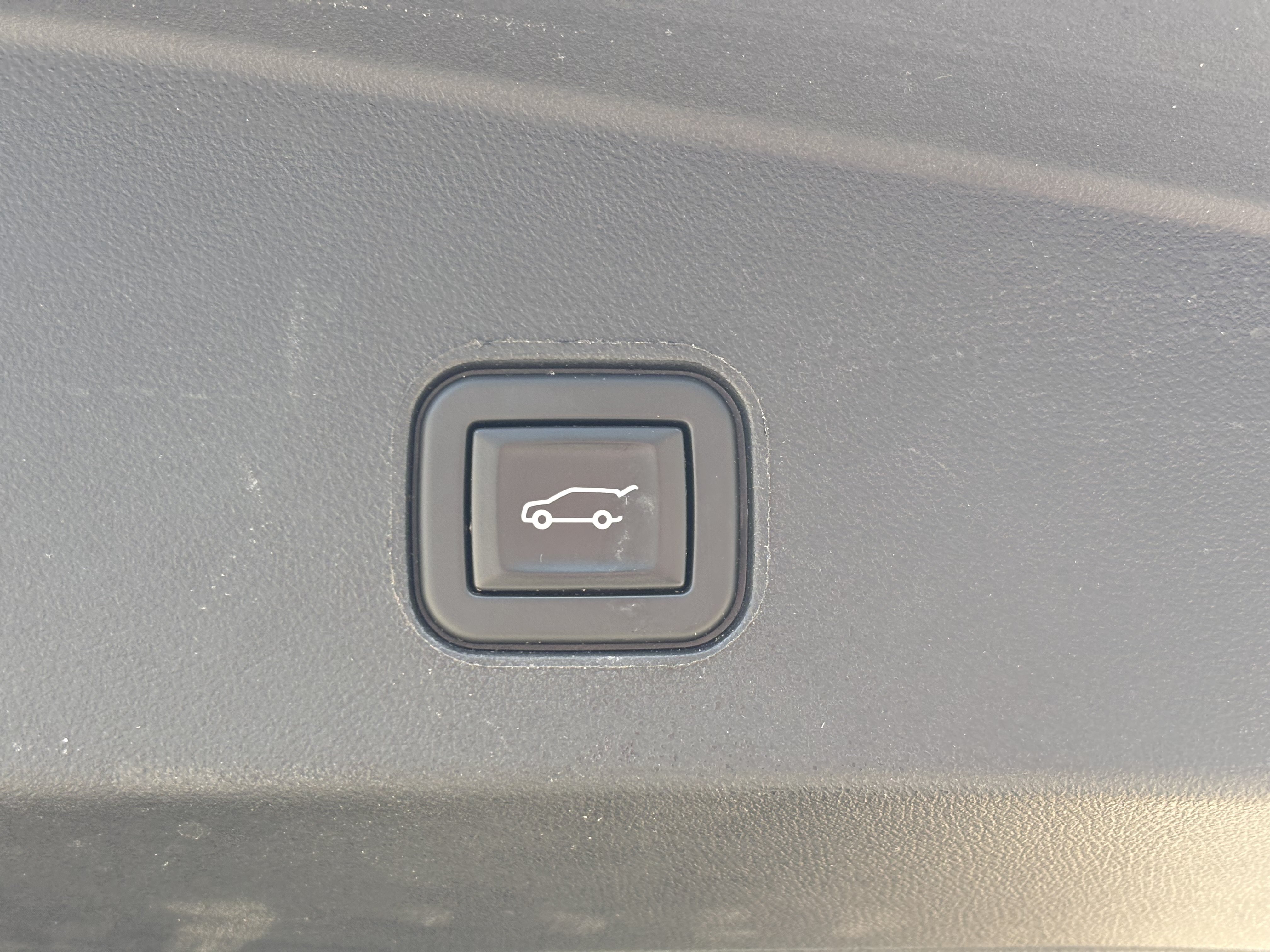 Certified 2024 Cadillac Lyriq Sport w/ LPO, Floor Liner Package AWD/4WD image 10