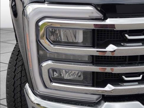 New 2025 Ford F250 Lariat w/ Lariat Ultimate Package image 14