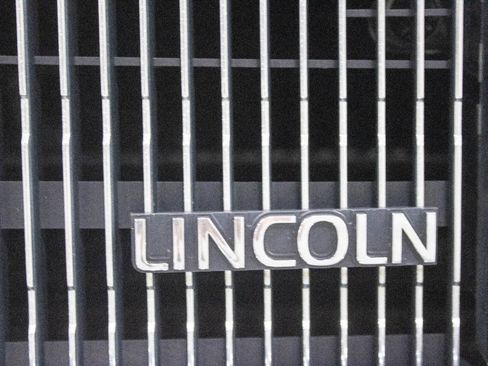 Used 1989 Lincoln Town Car Signature image 33