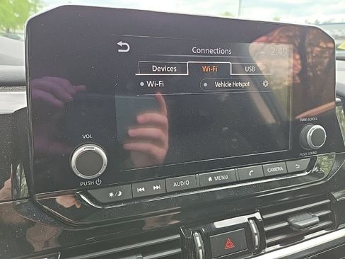 Used 2024 Nissan Pathfinder SV AWD/4WD image 27